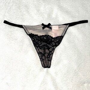 Victoria's Secret  Small Cream/Black Thong